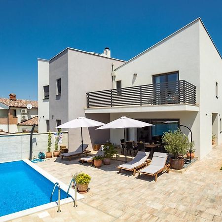 Villa Leonardo Vrznaveri Exterior foto